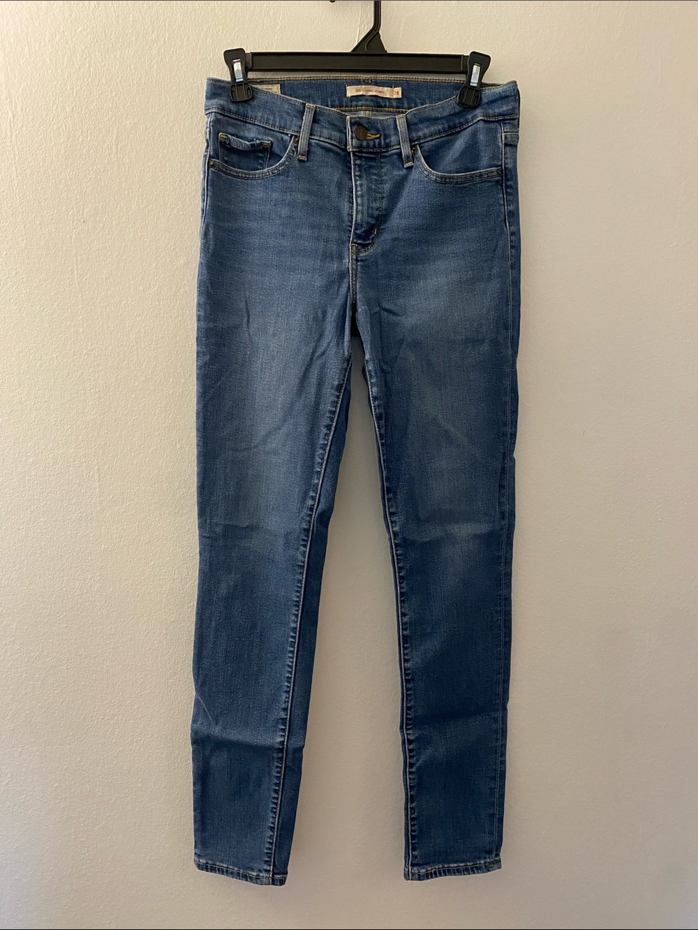 Levi's Women's Skinny Jeans in Blue Wash Denim